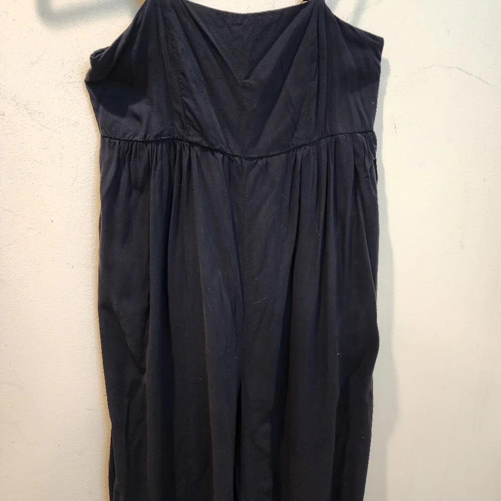 Urban Outfitters elegant black